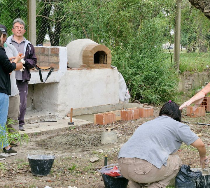 FINALIZÓ EL CURSO DE ALBAÑILERÍA DICTADO POR EL CEDER EN EL MARCO DEL PROGRAMA “CBA ME CAPACITA”